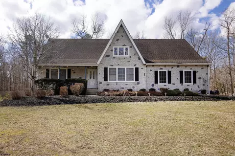 55 Taylor Ave, Milmay, NJ 08340