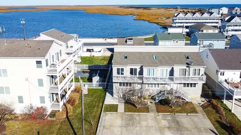 101 N 11th St #C, Brigantine, NJ 08203
