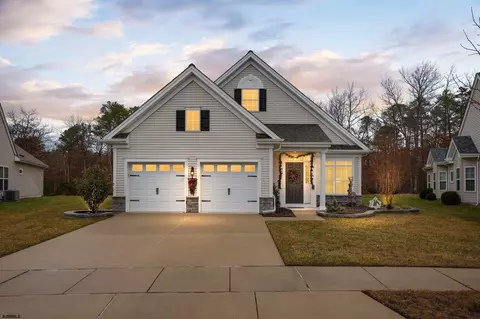 11 Daffodil Rd, Egg Harbor Township, NJ 08234