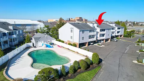 309 Harbour Cv #3309, Somers Point, NJ 08244