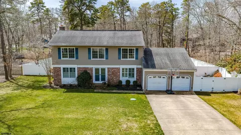 14 Rivendell Rd, Marmora, NJ 08223