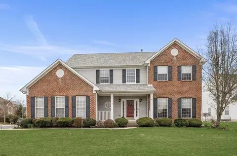 7 Crossing Dr, Linwood, NJ 08221