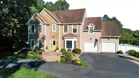 243 Ivystone Ct, Galloway, NJ 08205