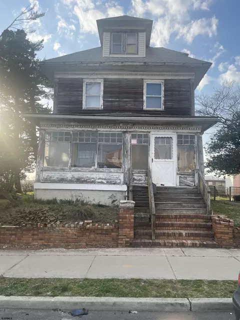 21 S 2nd St, Pleasantville, NJ 08232
