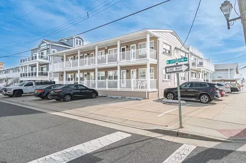 9500 Amherst Ave #B5, Margate City, NJ 08402