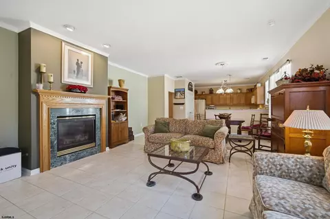 Living - 102 Warwick Rd, Galloway, NJ 08205 photo 5 of 5