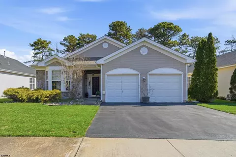 102 Warwick Rd, Galloway, NJ 08205