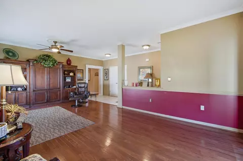 Living - 102 Warwick Rd, Galloway, NJ 08205 photo 3 of 5