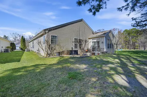 Exterior - 102 Warwick Rd, Galloway, NJ 08205 photo 3 of 7