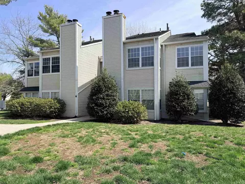 19 Driftwood Ct #19, Galloway, NJ 08205
