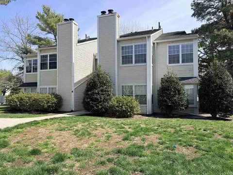 19 Driftwood Ct #19, Galloway, NJ 08205