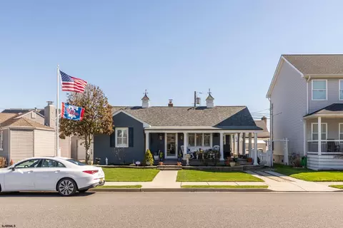 221 N Belmont Dr, Margate City, NJ 08402