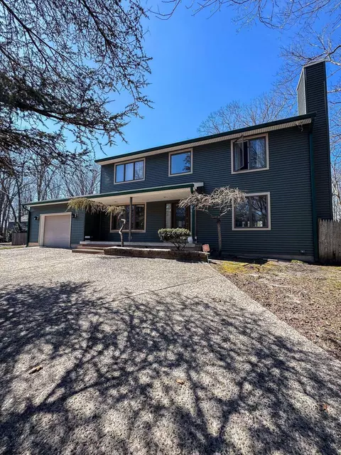 303 School House Dr, Linwood, NJ 08221