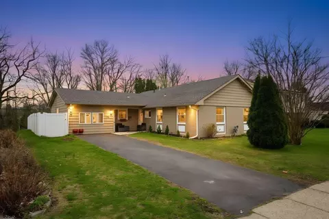 126 Millbrook Dr, Willingboro, NJ 08046