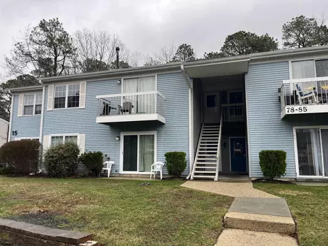 78 Club Pl #78, Absecon, NJ 08205