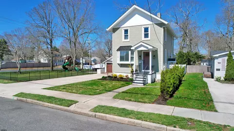 817 1st St, Northfield, NJ 08225