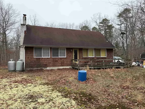 189 4th Ave, Estell Manor, NJ 08319