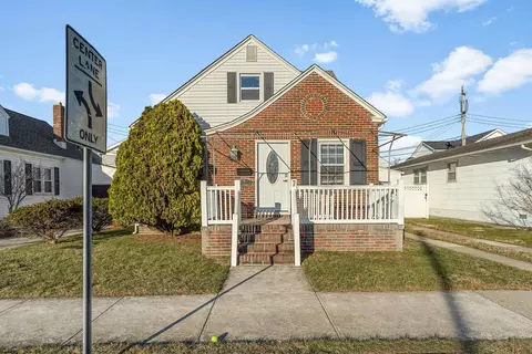 7 N Jerome Ave, Margate City, NJ 08402