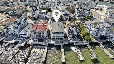 195 W 17th St #1, Ocean City, NJ 08226