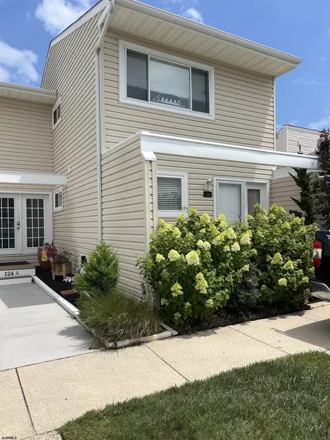 124 44th St S St #B, Brigantine, NJ 08203