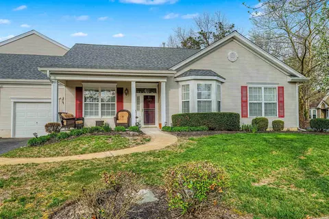 190 Southampton Dr, Galloway, NJ 08205