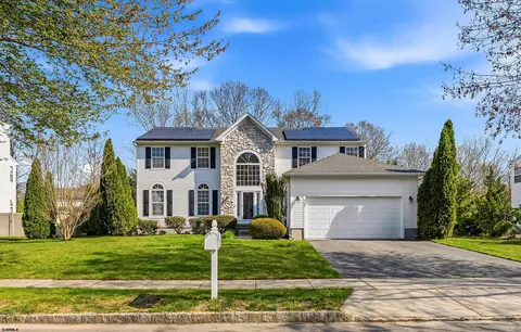 262 Churchill Dr, Egg Harbor Township, NJ 08234