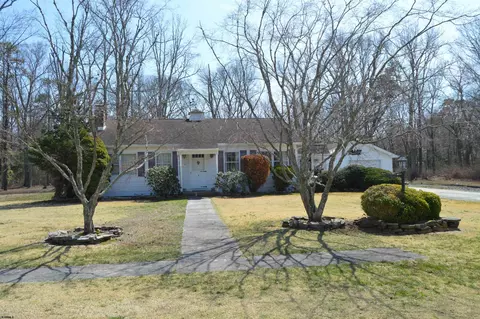 3 Springers Mill Rd, Cape May Court House, NJ 08210