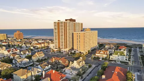 101 S Plaza Pl #813, Atlantic City, NJ 08401