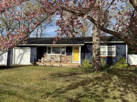 424 Elwood St, Forked River, NJ 08731