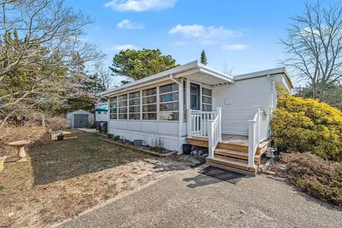 122 Redwood Dr, Barnegat, NJ 08005