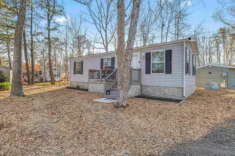 106 E Moss Mill Rd, Galloway, NJ 08205