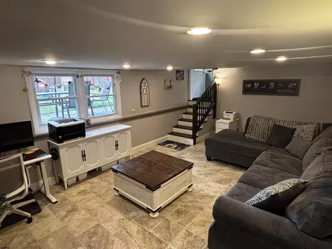 Living - 308 E Key Dr, Galloway, NJ 08205 photo 2 of 2