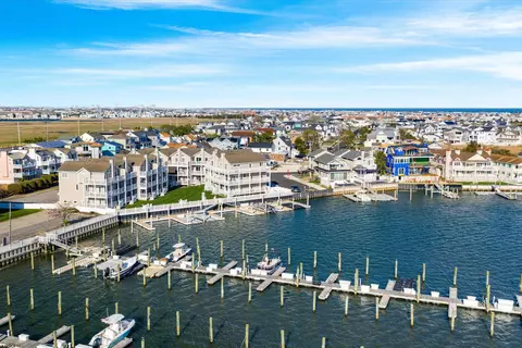 301 Alder Ln #301, Ocean City, NJ 08226