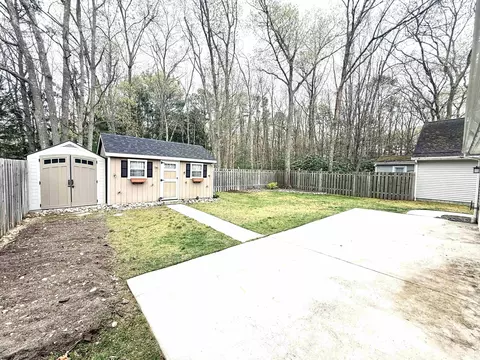 Exterior - 715 Eagle Point Ct, Smithville, NJ 08205 photo 2 of 4