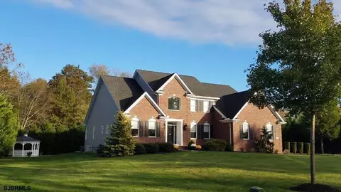 14 Laielli Ct, Vineland, NJ 08360