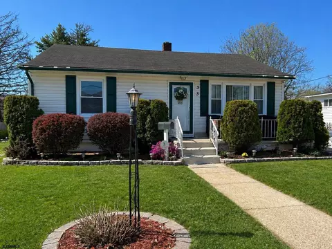 33 Chatham Ave, Pleasantville, NJ 08232