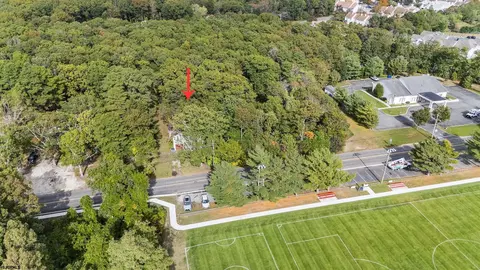 130 Crestview Ave, Absecon, NJ 08201
