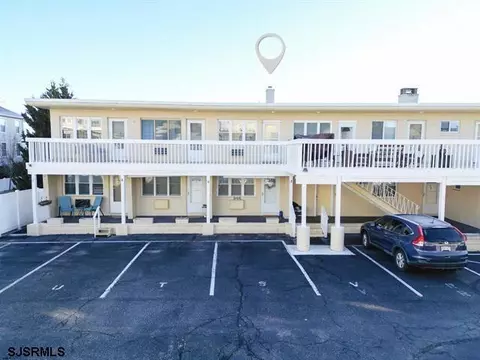 9507 Pacific Ave #18, Margate City, NJ 08402