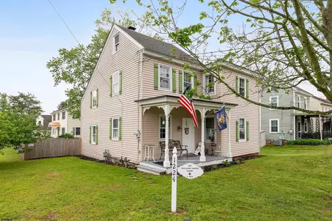 1224 Front St, Mauricetown, NJ 08329