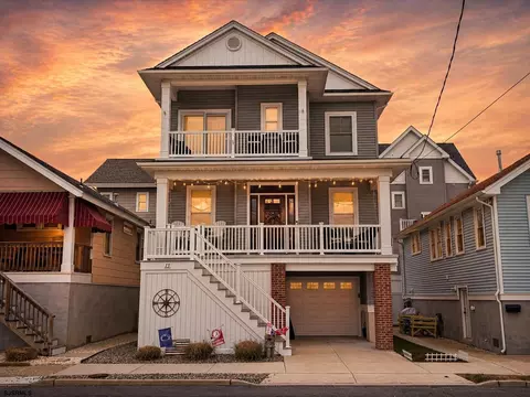 13 E 14th St, Ocean City, NJ 08226