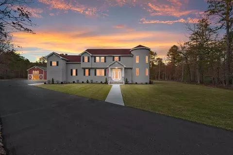 83 Maple Ave, Mays Landing, NJ 08330