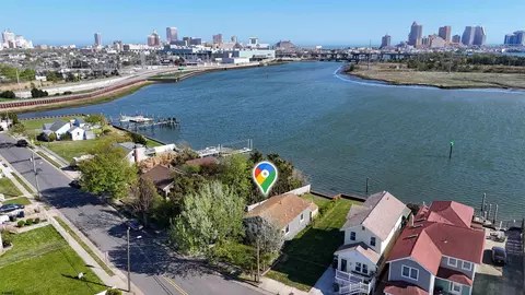 1440 W Riverside Dr, Atlantic City, NJ 08401
