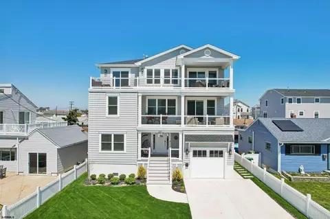 201 S Roosevelt Blvd, Brigantine, NJ 08203