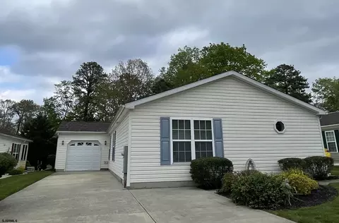 265 Pebble Beach Dr, Mays Landing, NJ 08330