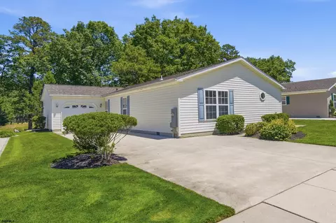 265 Pebble Beach Dr, Mays Landing, NJ 08330