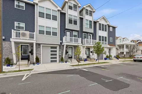 100 N Monroe Ave #2, Margate City, NJ 08402