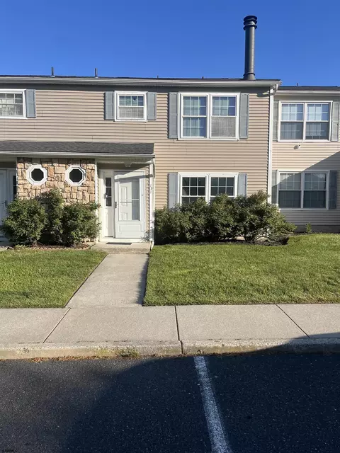 131 London Ct #131, Egg Harbor Township, NJ 08234