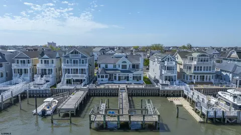 1420 Pleasure Ave, Ocean City, NJ 08226
