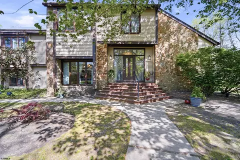 22 Schooner Landing Rd, Absecon, NJ 08205