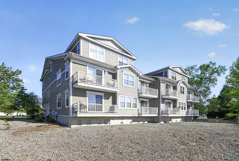 83 Windjammer Dr #83, Somers Point, NJ 08244